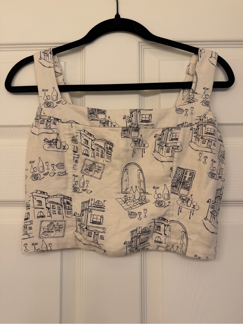 Abercrombie & Fitch Cream Cropped Tank with Black Sketch Details